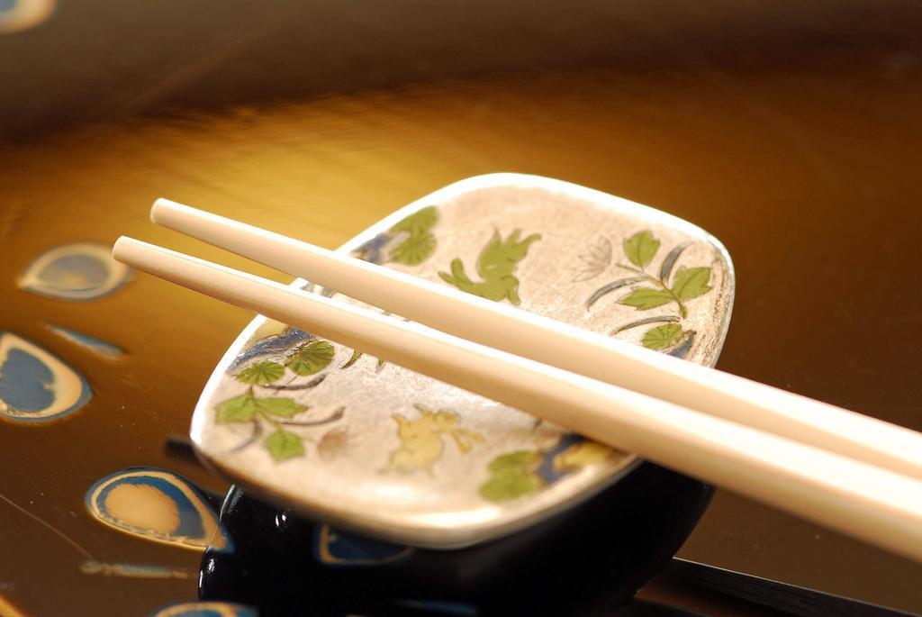 하코네 도키노시주쿠 외부 사진 A pair of chopsticks